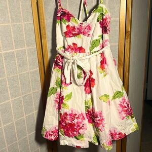 Abercrombie and Fitch white dress red pink roses bow medium M